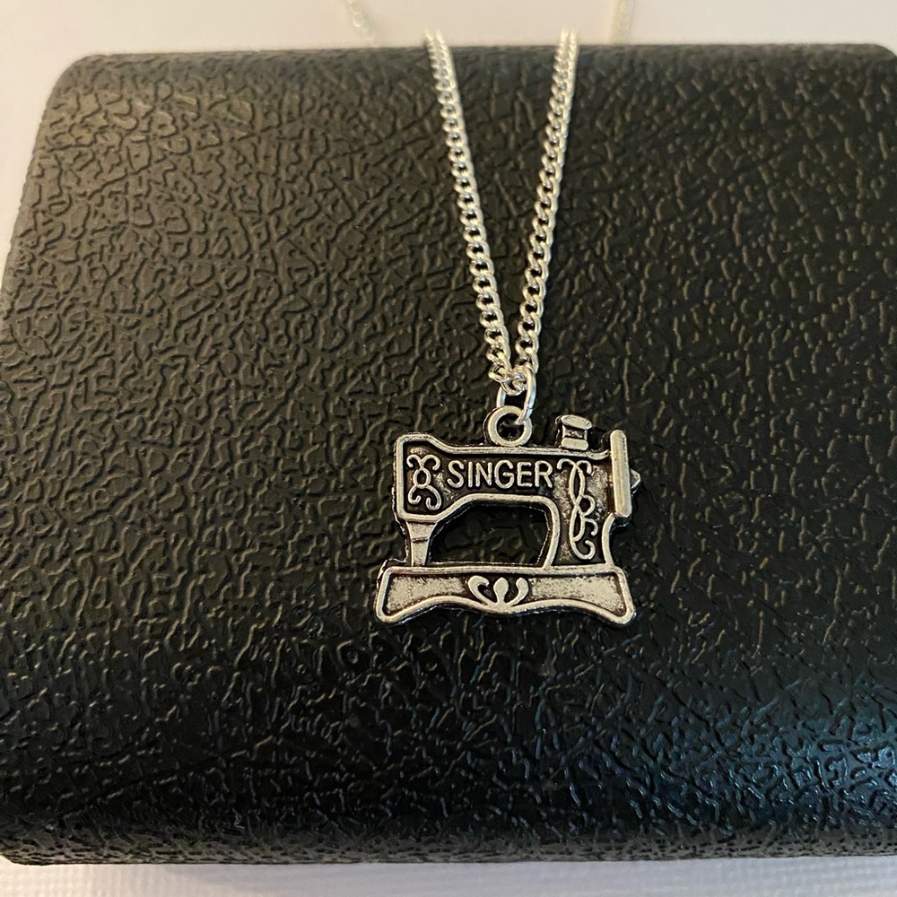 Singer Sewing Machine Necklace - Picture 2 of 4